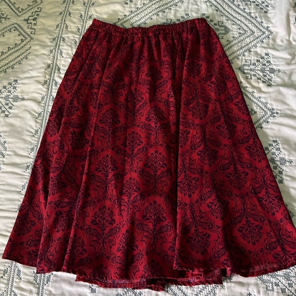 Alya red floaty skirt - sz M - Picture 1 of 4